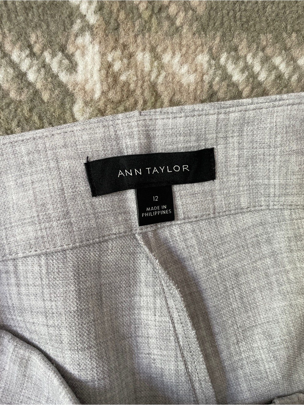 NWT Ann Taylor The Slim light gray straight leg trousers 12 - Picture 2 of 4